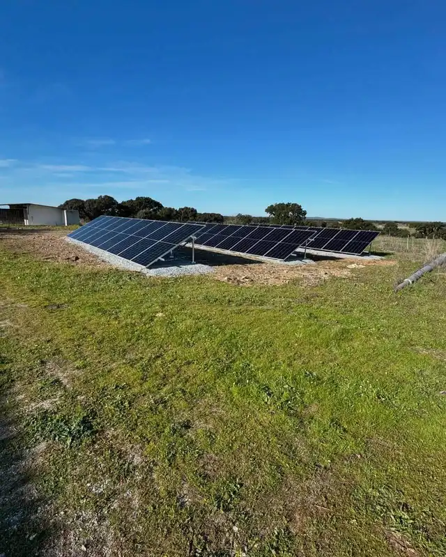 solar panels in Faro